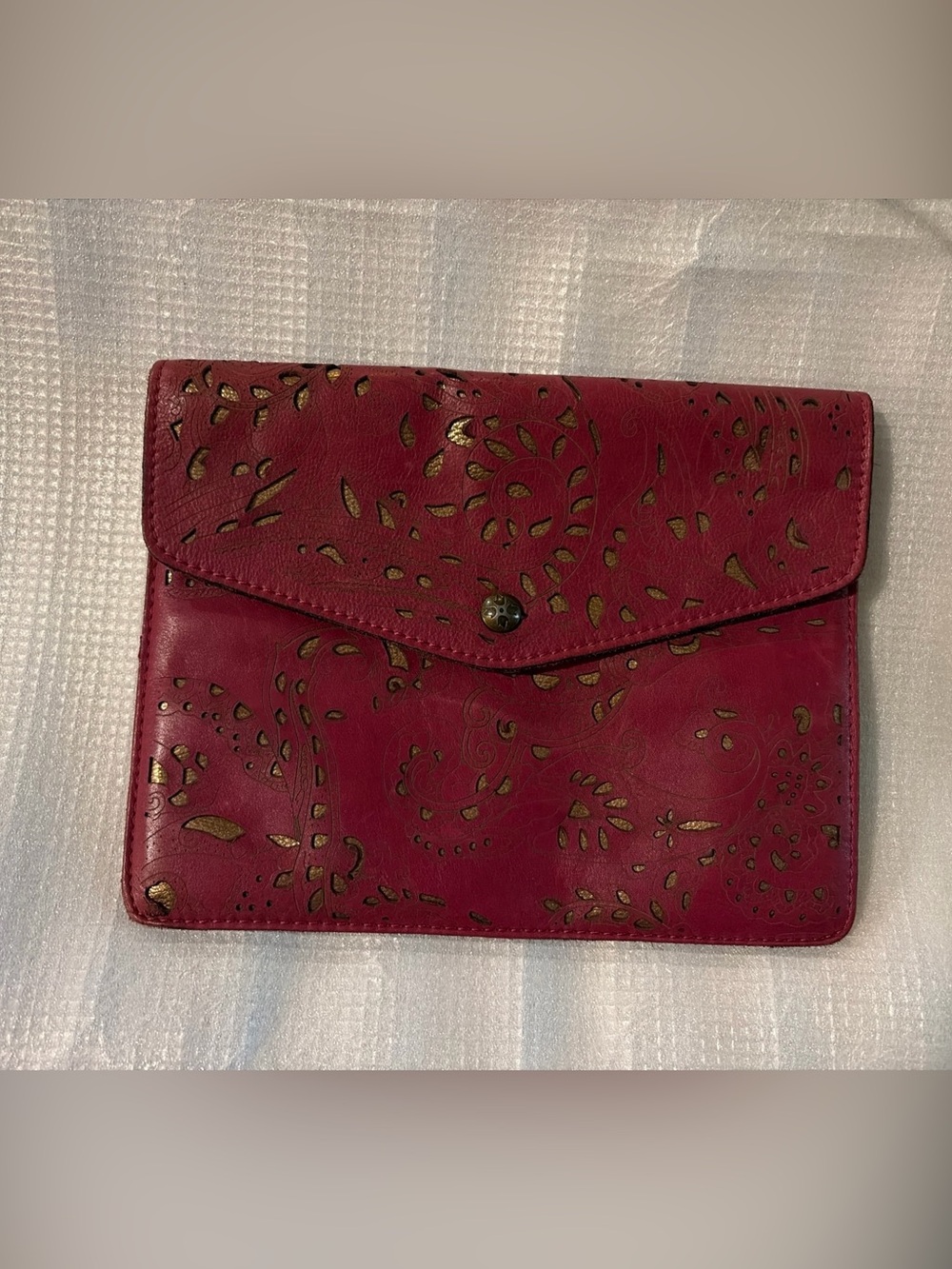 Patricia Nash Magenta Laser-Cut Envelope Clutch with Gold Underlay